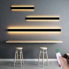 Lampara de Pared LED Regulable con Mando - Diseño Moderno en Aluminio